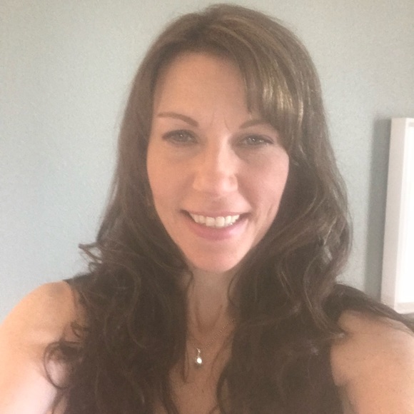 Meet your Posher, Hope - Picture 2 of 8